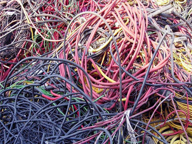 �U�f��늻��յļ��g(sh��)����(j��)�c�Ј�(ch��ng)����