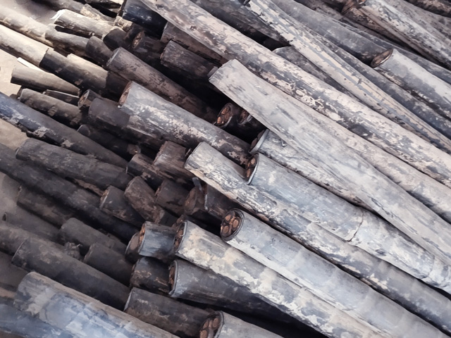 �U��|����